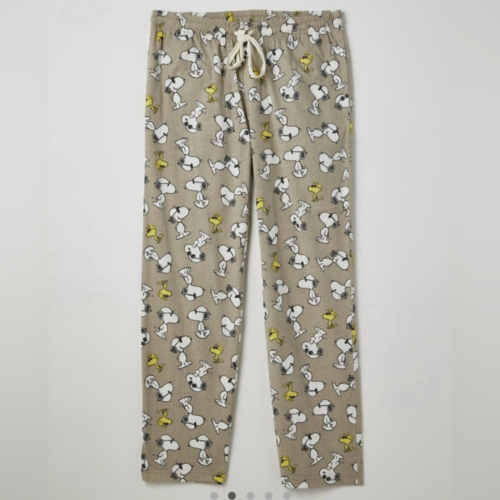 NWT Urban Outfitters Peanuts Snoopy Joe Cool Pajama Pants Men’s Size Medium